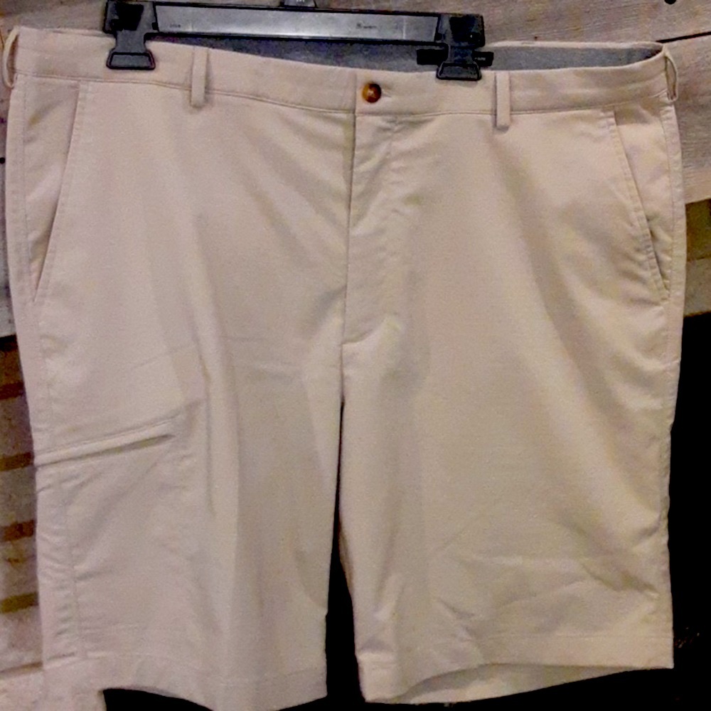 Greg Norman shorts khaki size 34